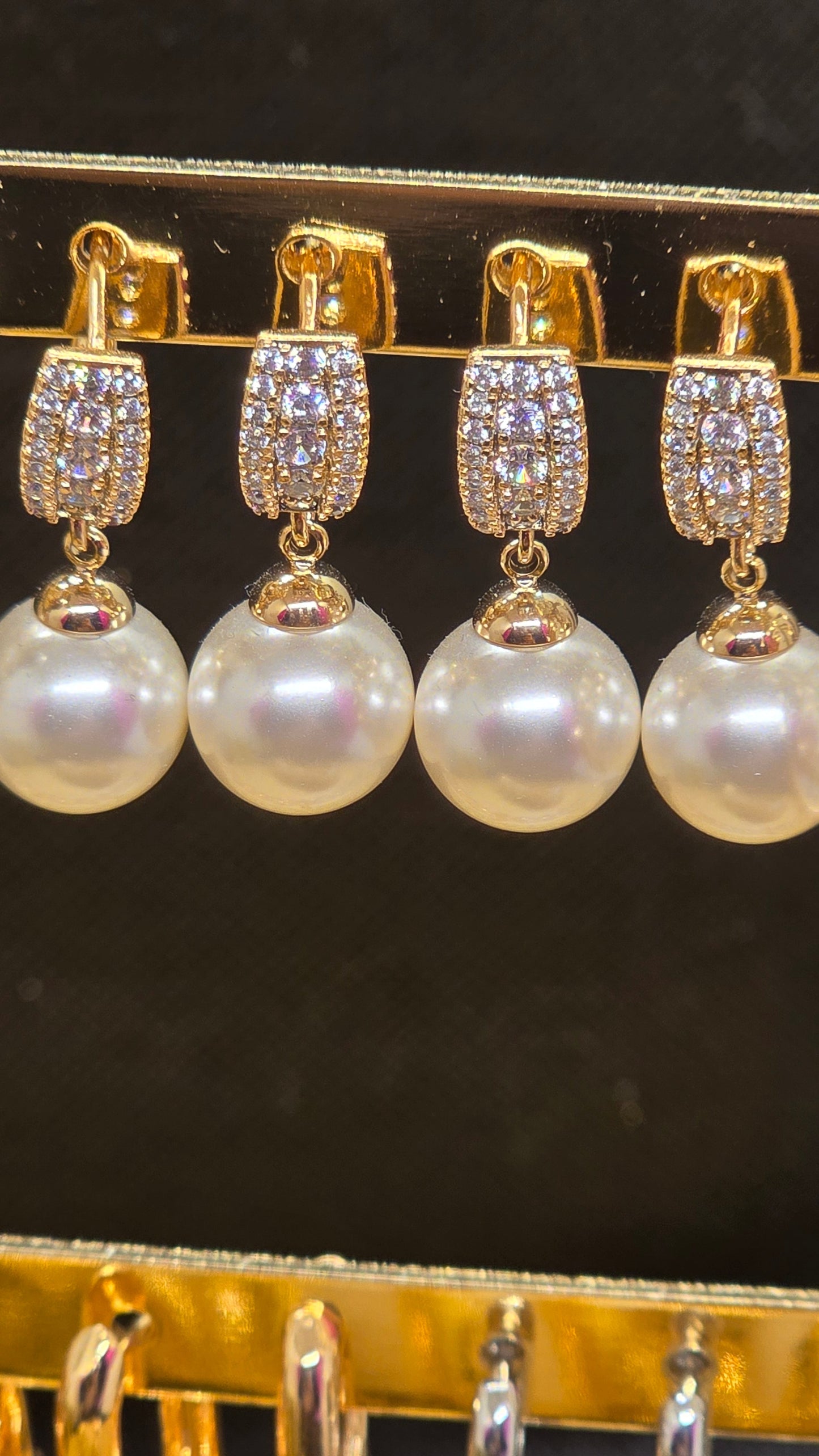 Perlen-Ohrhänger mit Zirkonia – Eleganter Hochzeitsschmuck