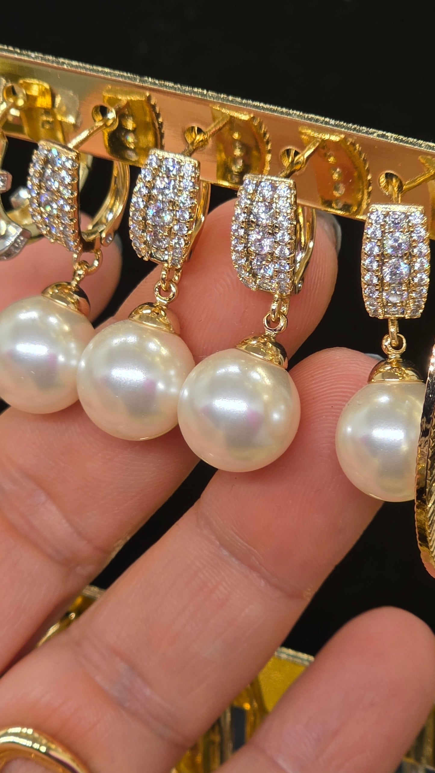 Perlen-Ohrhänger mit Zirkonia – Eleganter Hochzeitsschmuck