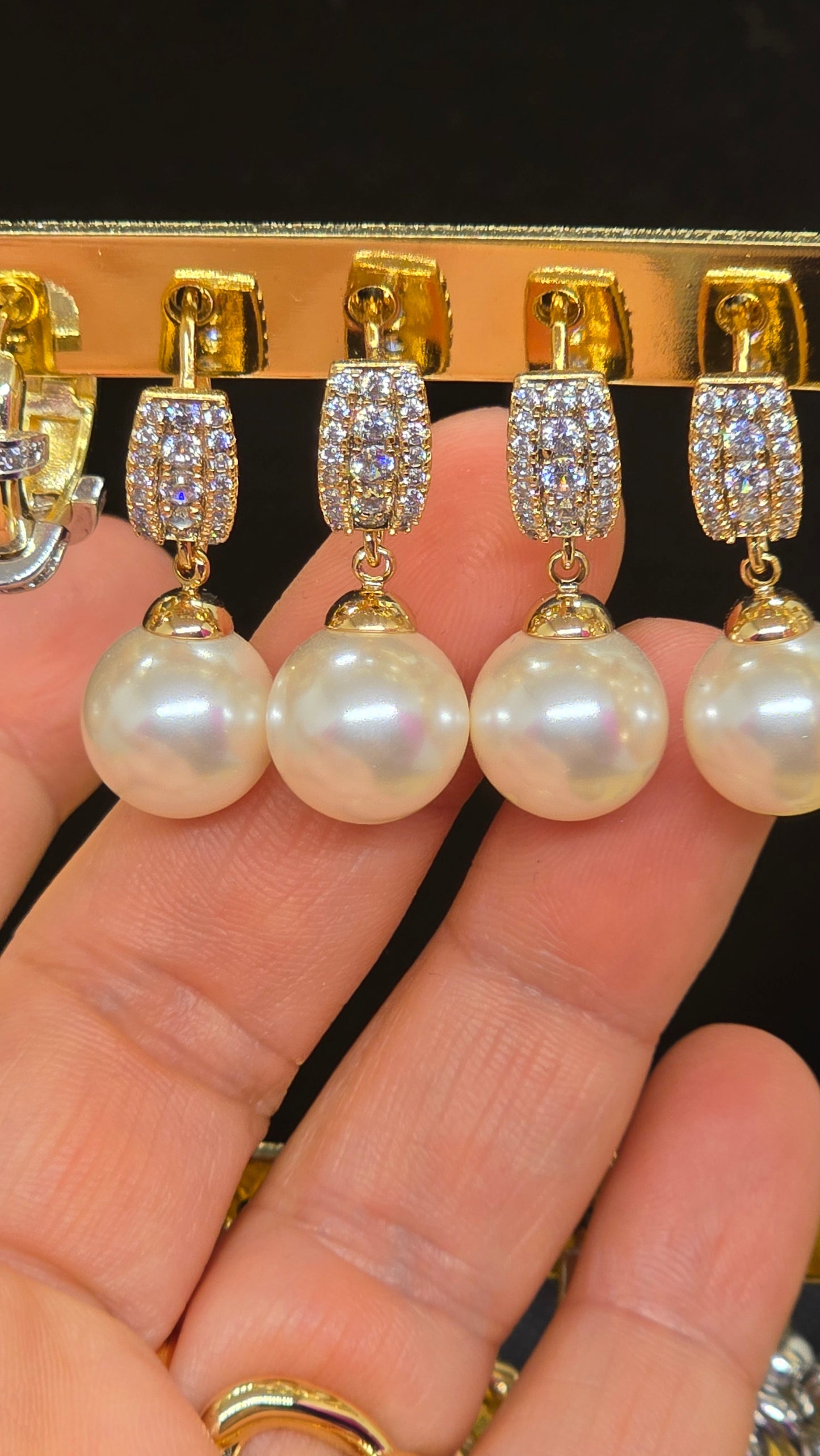 Perlen-Ohrhänger mit Zirkonia – Eleganter Hochzeitsschmuck