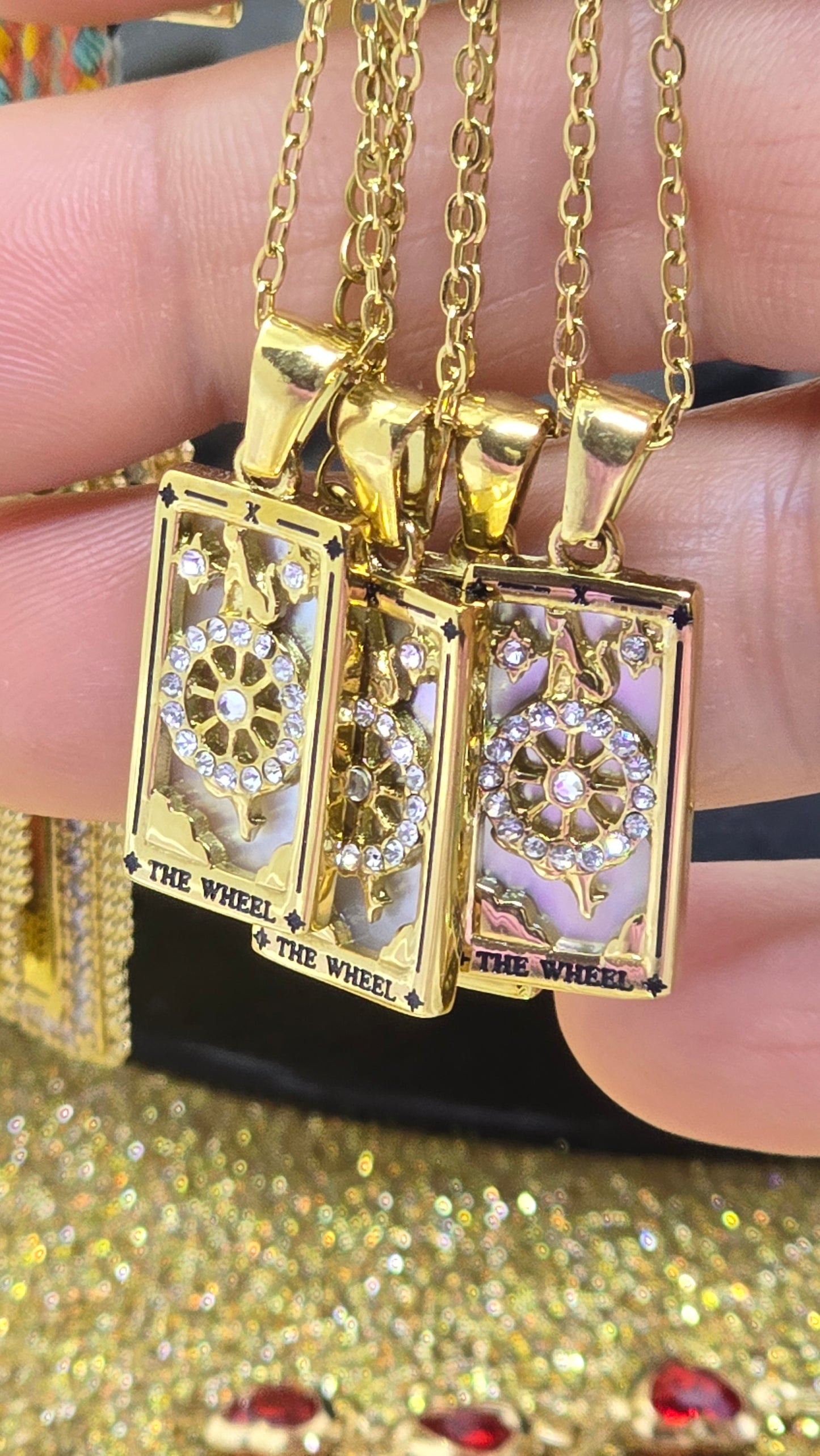 Tarot Karten Charms Halskette 18K Vergoldet – Sonne, Mond & Zodiakzeichen
