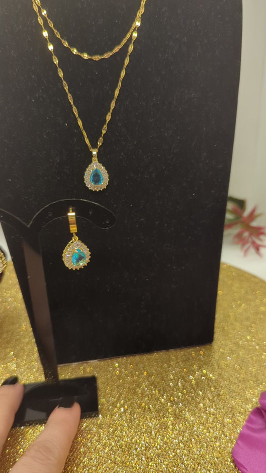 Tropfenhalskette mit blauem Stein - Edelstahl