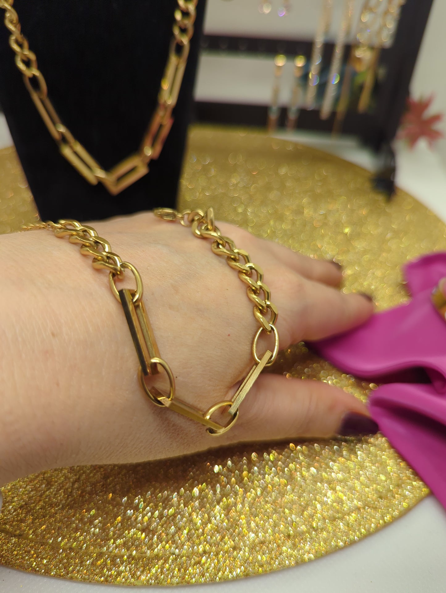 Edelstahl-Kettenarmband, trendiges Schmuckstück im Büroklammer-Stil, ideal als Geschenk