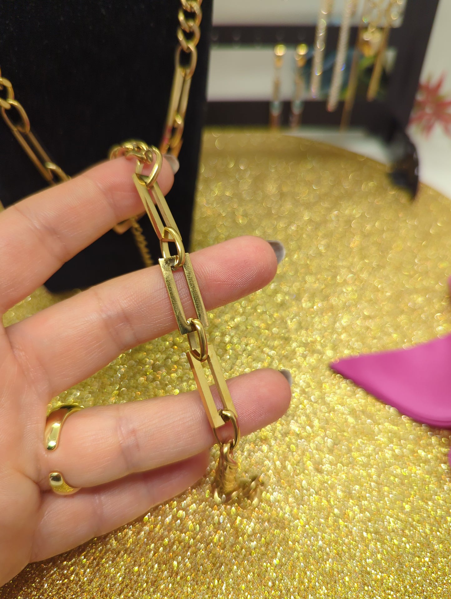 Edelstahl-Kettenarmband, trendiges Schmuckstück im Büroklammer-Stil, ideal als Geschenk